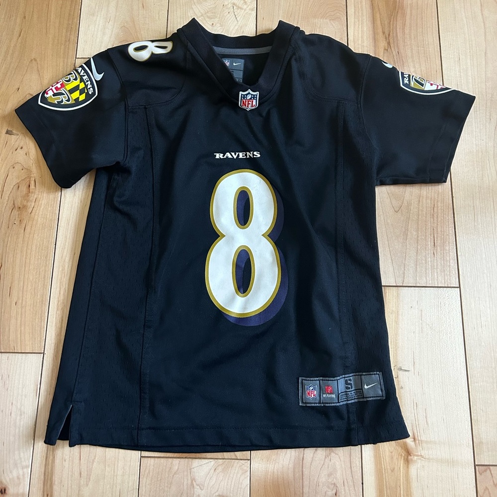 NFL Lamar Jackson Baltimore Ravens jersey. Boys S.